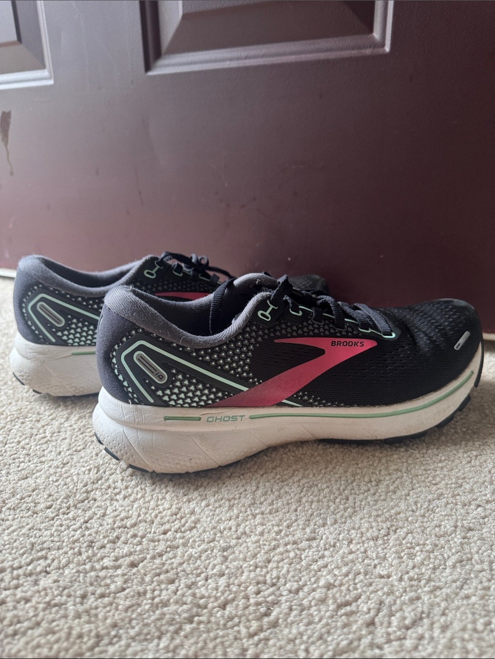 Brooks Ghost 14 Running Shoes – Women’s Size 8